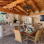 Casa Di Roccia Σπίτι διακοπών Marčana