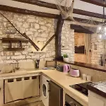 Casa Di Roccia *