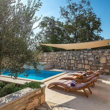 Casa Di Roccia Holiday home
