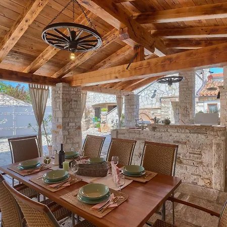 Сasa de vacaciones Casa Di Roccia Marčana