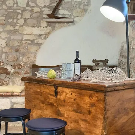 Сasa de vacaciones Casa Di Roccia *