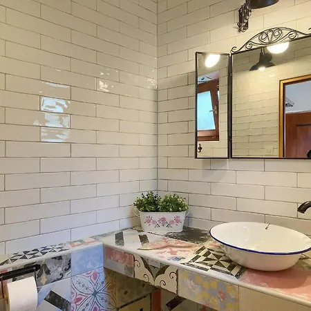 Casa Di Roccia Holiday home Marcana